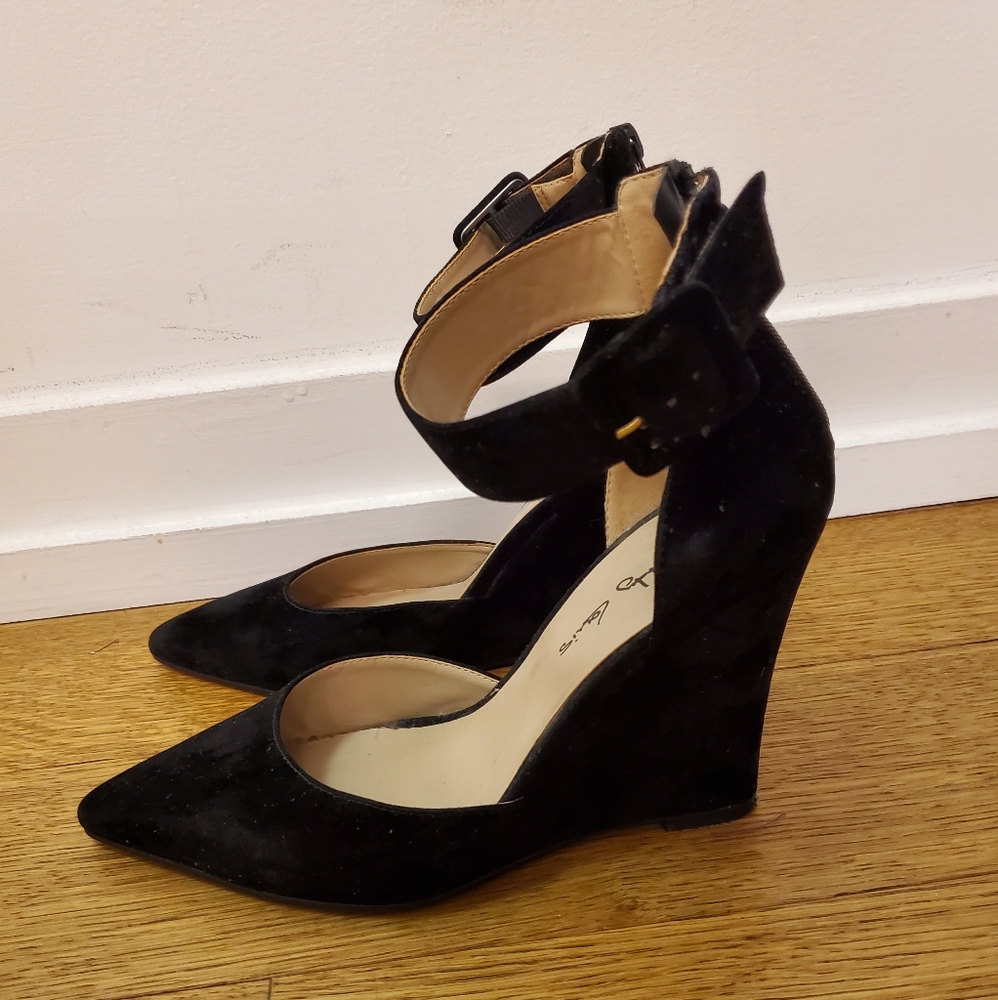 Heels - Picture 2 of 4
